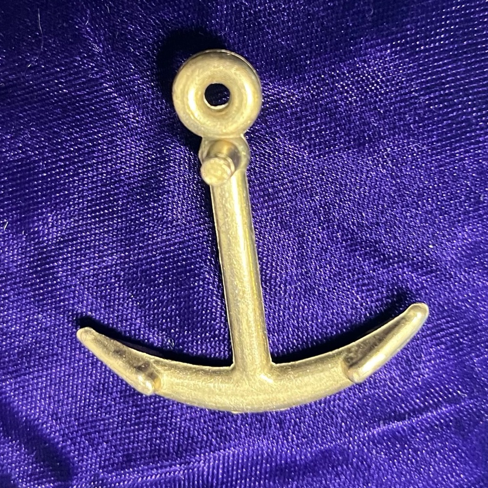 Brass Anchor Pendant‎